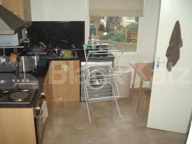 			NEW INSTRUCTION, Studio Apartment, 1 bath, 1 reception Flat			 Leconsfield Road, HIGHBURY N5